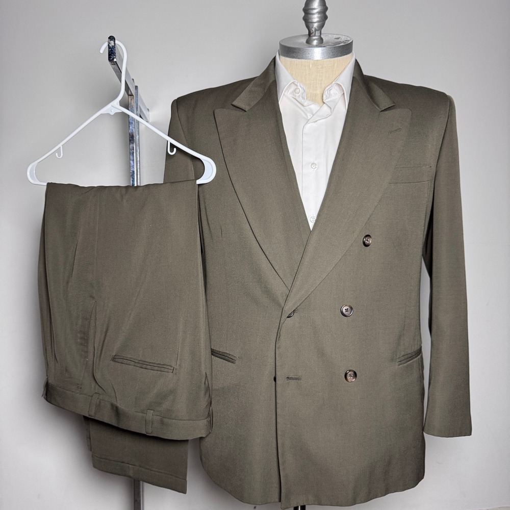 City Streets Suit Mens 44R 35W Brown Solid Double Breasted Peak Lapel